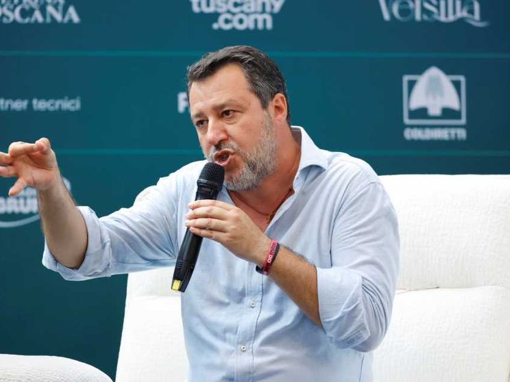 Salvini attacca Macron sull'Ucraina: nuovo scontro diplomatico Italia-Francia