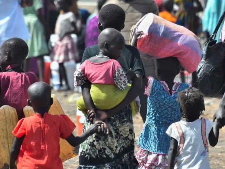 L’orrore del Sudan: i disperati di el-Fasher rinchiusi da un muro