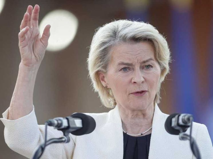 L'aereo di Von der Leyen, perché la Guerra fredda ora comincia a scottare