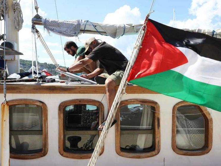 Meloni risponde all'appello di Schlein: «Tuteleremo gli italiani sulla Flotilla»