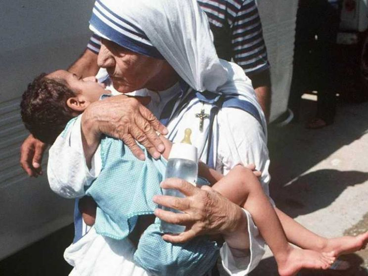 Vuoi la pace? Scegli la vita. Cosa ci insegna la "formula" di Madre Teresa