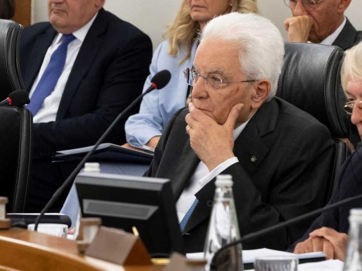 Mattarella: «L’Europa è necessità e responsabilità. Non si esiti sulla pace»