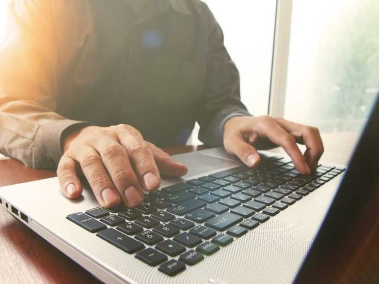 Noi uomini dobbiamo fare mea culpa. Ma le donne ci aiutino