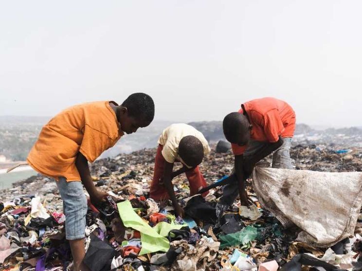 Un nuovo patto oltre il mercato: cos'è l'economia della sopravvivenza