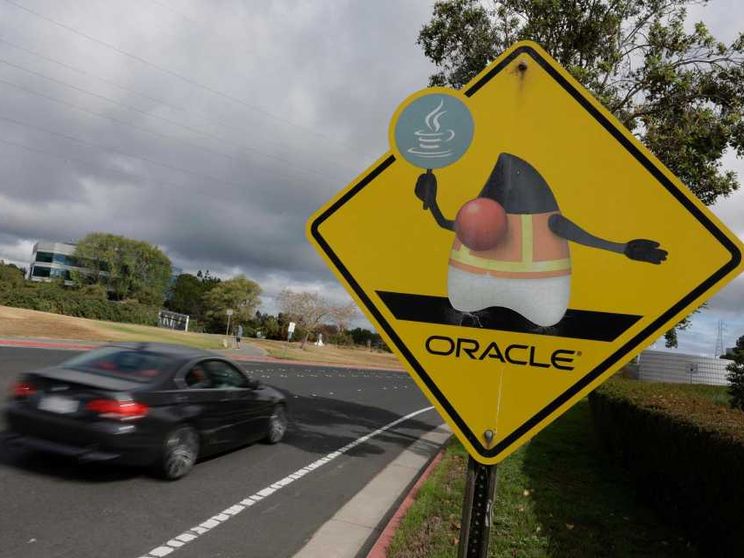 La corsa all'oro dell'IA: accordo da 300 miliardi tra OpenAI e Oracle