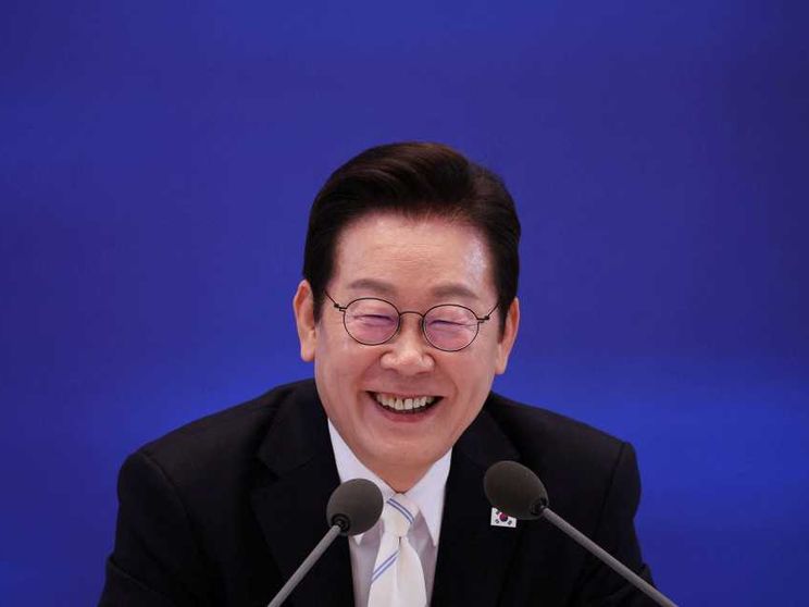 I lavoratori sudcoreani tornano a casa. Trump ha cercato di trattenerli