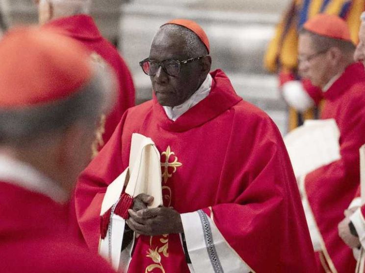 Il cardinale Sarah e i suoi 80 anni: «Guardo con fiducia a Leone XIV»