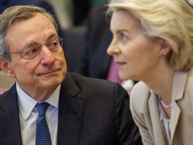 Draghi scuote l'Europa: basta tabù, ora azioni straordinarie