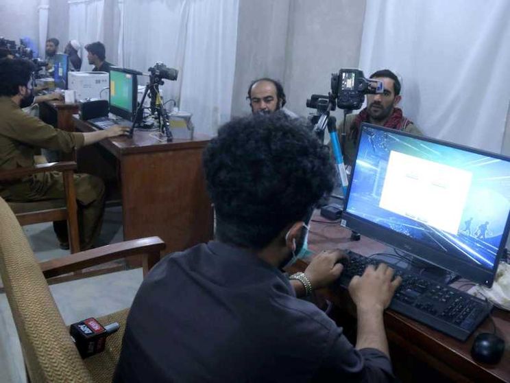 I taleban tagliano Internet: porta vizio e corruzione