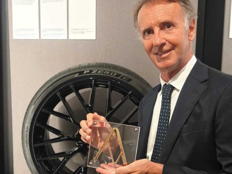 A Pirelli P Zero E il Compasso d'Oro Internazionale