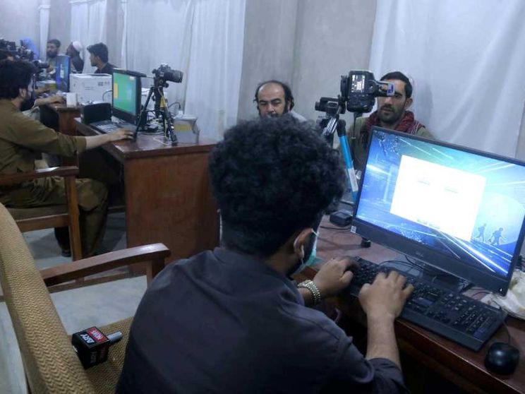 I taleban tagliano Internet: porta vizio e corruzione