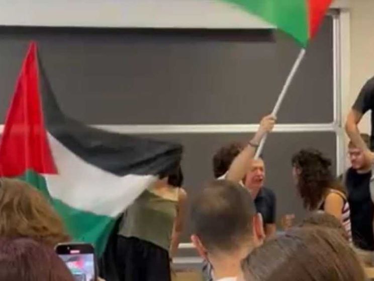 Prof aggredito a Pisa, la guerra a Gaza divide anche le università