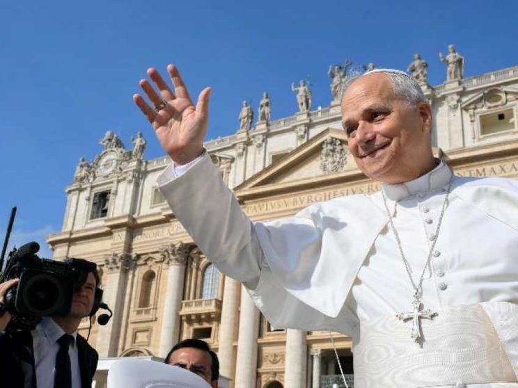 Leone XIV: «Costruire ponti e dialogo. Preoccupato per migranti in Usa»