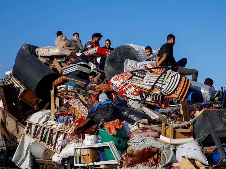 Le nostre chat su WhatsApp con chi sta fuggendo da Gaza City