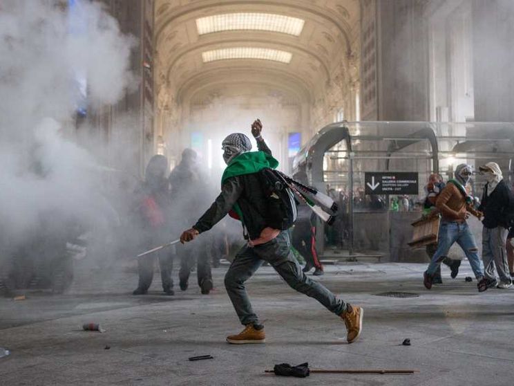 La guerriglia urbana ha tradito le ragioni di una mobilitazione