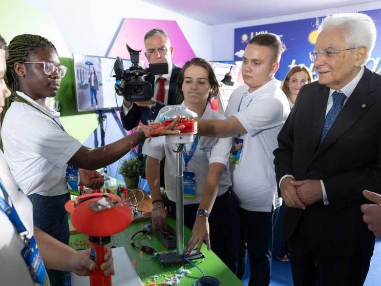 Mattarella: la scuola costruisce comunità