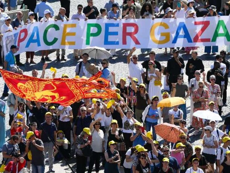 Leone XIV: «Non c’è futuro basato su violenza, esilio forzato e vendetta»