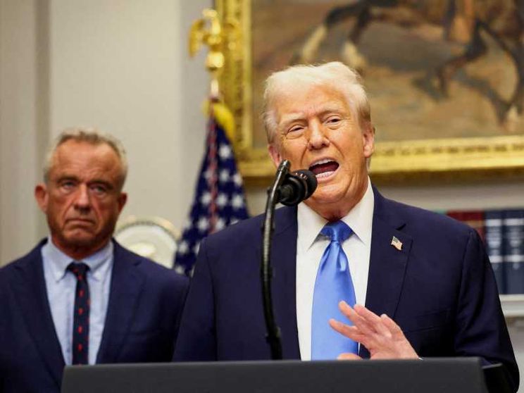 Trump: «Con il paracetamolo rischio autismo». Gli esperti: «Nessun legame dimostrato»