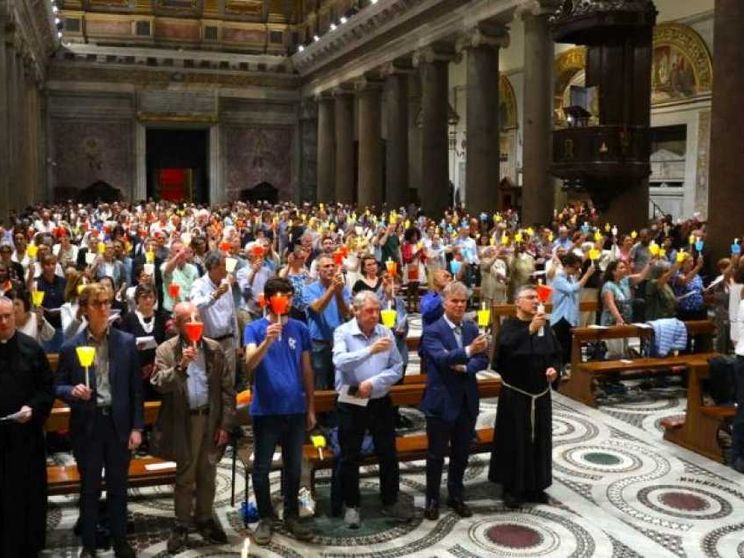 Le associazioni cattoliche: «In preghiera insieme per il cessate il fuoco