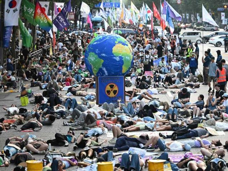 «Trump nega l'evidenza scientifica»: tre scienziati spiegano perché