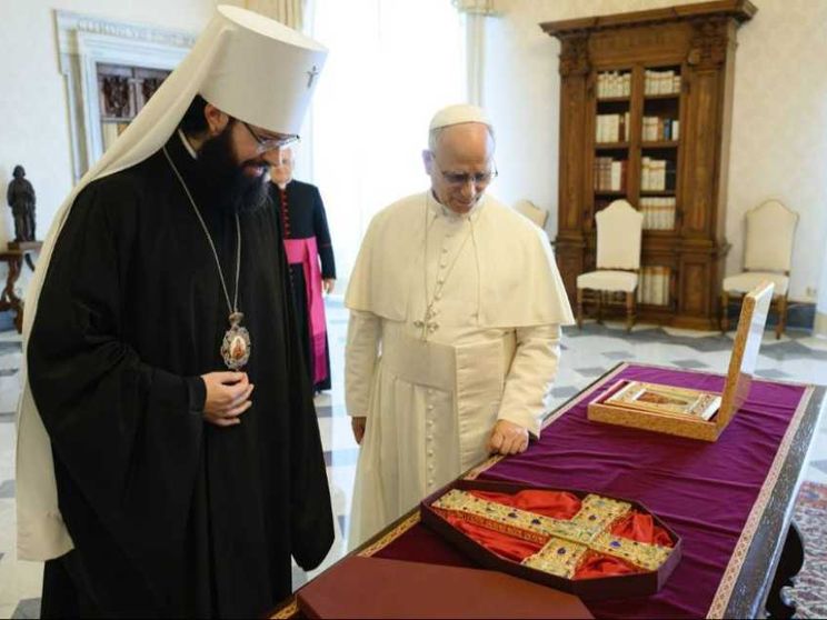 «Così Mosca apprezza l’azione di Leone XIV sulla crisi ucraina»