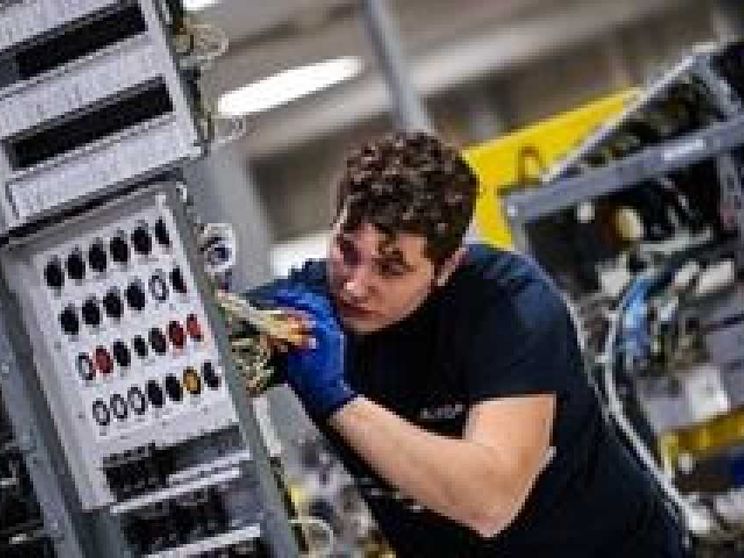 Dal modello Caivano alle occasioni in azienda e nei Comuni