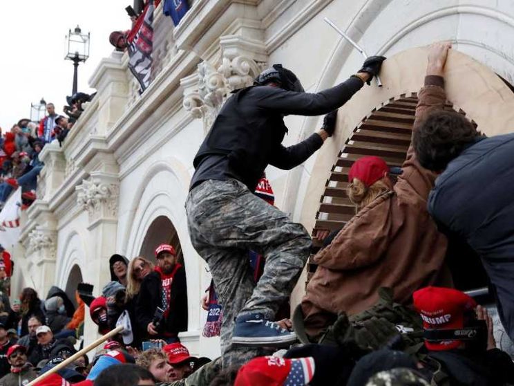 Secondo Trump l'Fbi è coinvolto nell'assalto a Capitol Hill