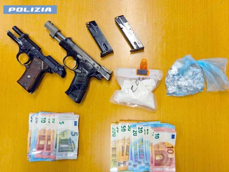 In calo sequestri e decessi per overdose, ma troppi baby spacciatori