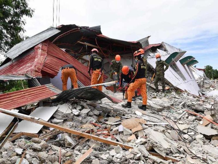 Terremoto devasta le Filippine: oltre settanta i morti