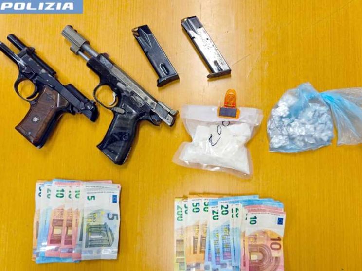 In calo sequestri e decessi per overdose, ma troppi baby spacciatori