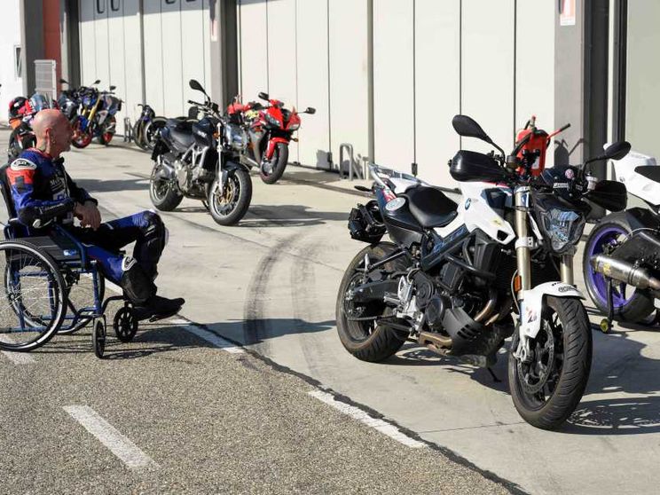 Tornare in sella: quando la passione batte la disabilità