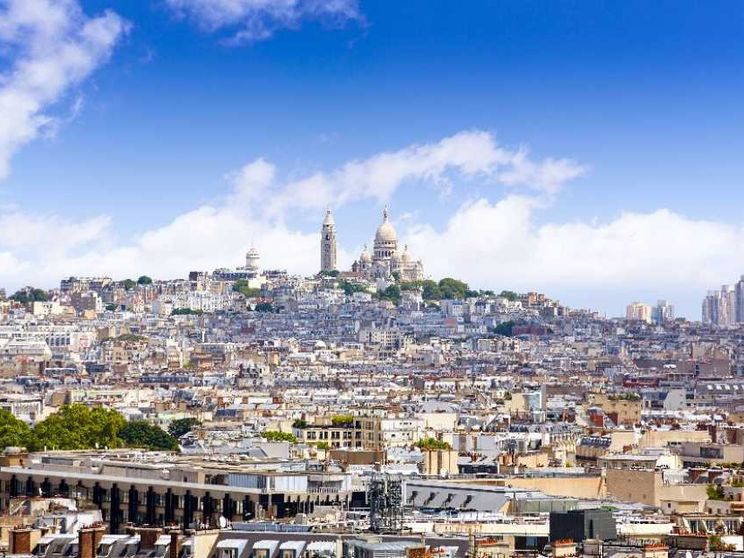 Mancano le case: a Parigi ora c'è un piano del Comune per abitare nei garage