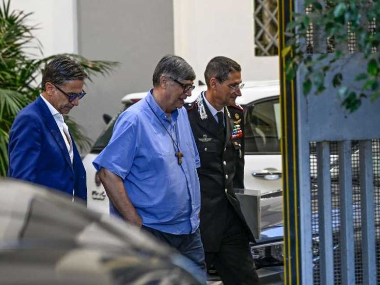 Io sto dalla parte di don Maurizio Patriciello