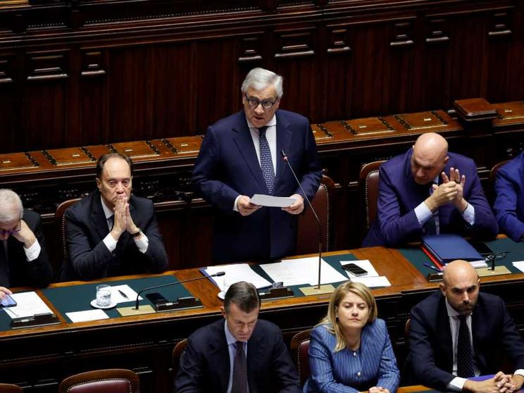 Tajani: «I 22 italiani fermati da Israele stanno bene»