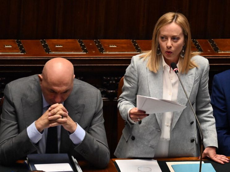 Il ministro della Difesa Crosetto e la premier Meloni