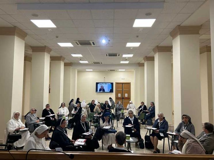 Usmi, la sfida internazionale per le suore italiane