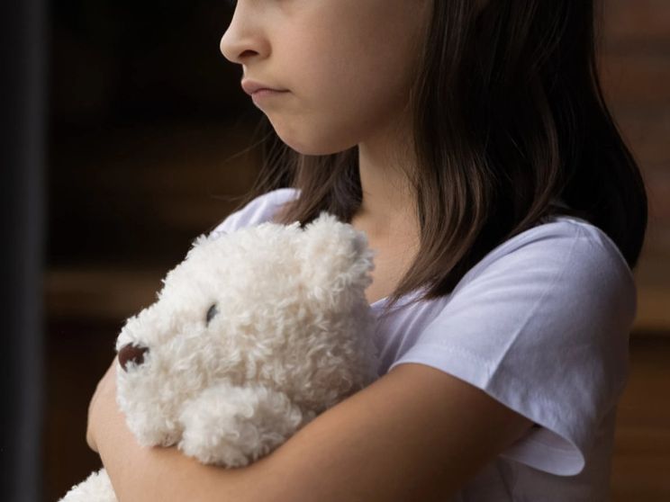 Il 2024 anno nero dei reati sui minori: 7.204 casi, le bambine le prime vittime