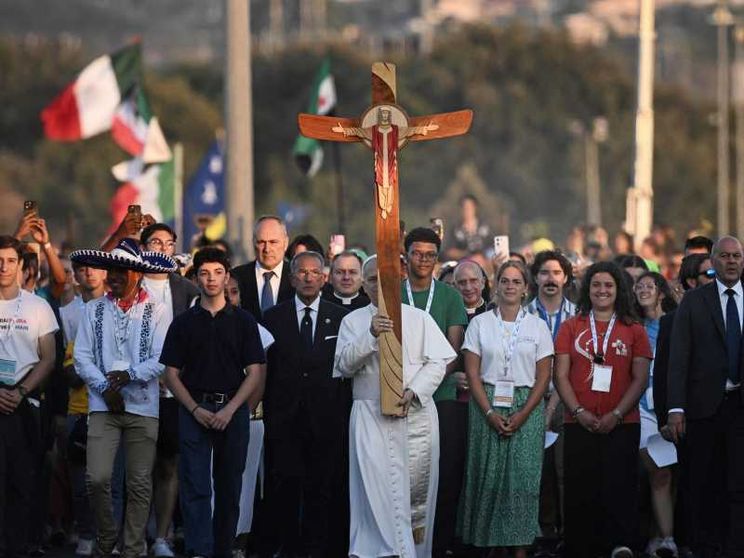 Il Papa ai giovani: non seguite chi usa la fede per dividere