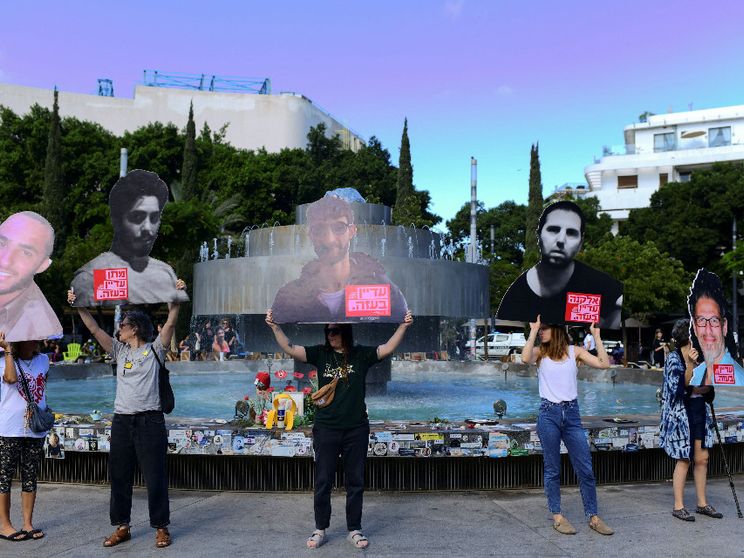 Un missile nel kibbutz dell'orrore non ferma il desiderio di pace