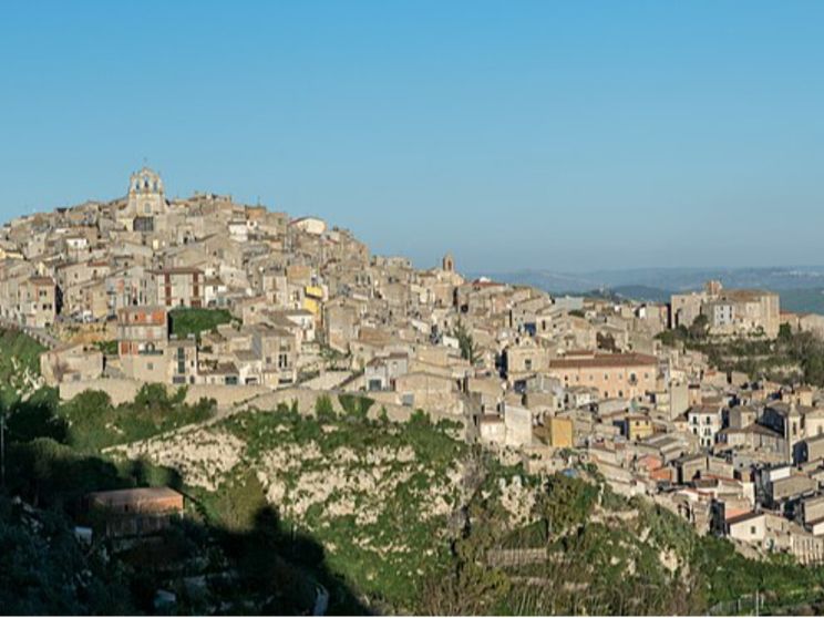 Mussomeli superstar: così i borghi a un euro stanno diventando famosi nel mondo