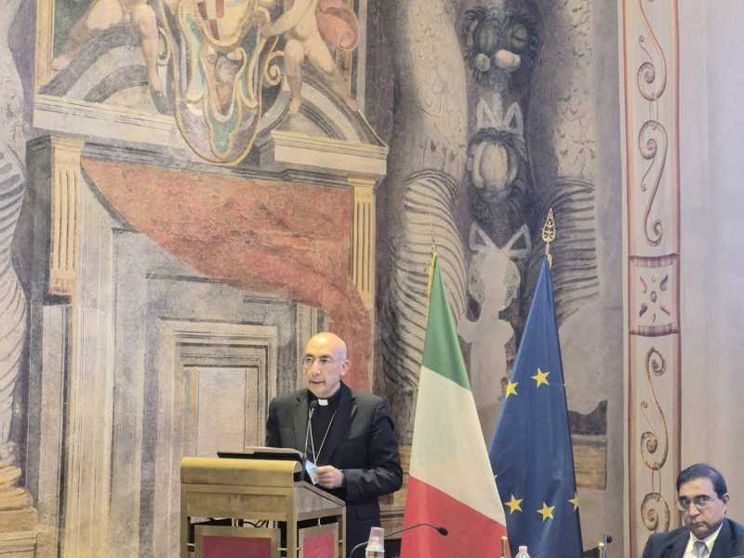 La politica (con il Vangelo della vita) può aprire le porte del cielo