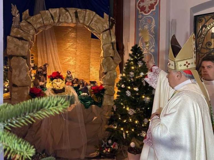 Il cardinale Krajewski: con il nuovo anno le armi taceranno in Ucraina