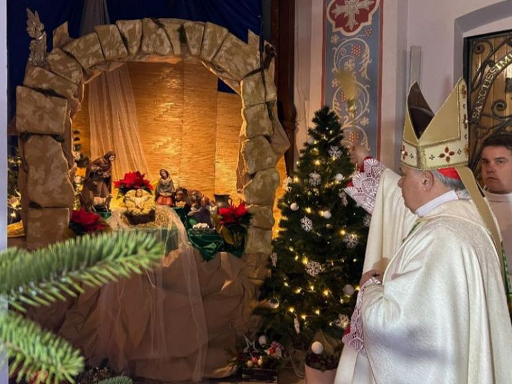 Il cardinale Krajewski: con il nuovo anno le armi taceranno in Ucraina