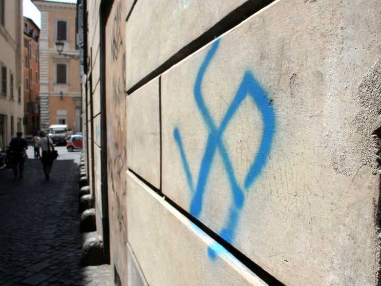 «L'antisemitismo non può essere oggetto di strumentalizzazione»