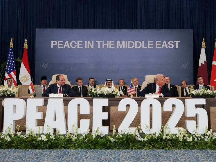 L'alba fragile della pace