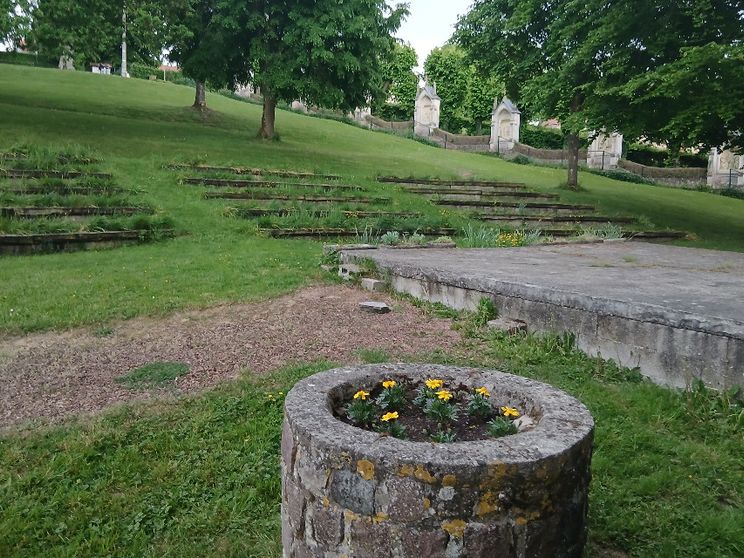 Tra i bunker della notte europea, viaggio con la speranza in spalla