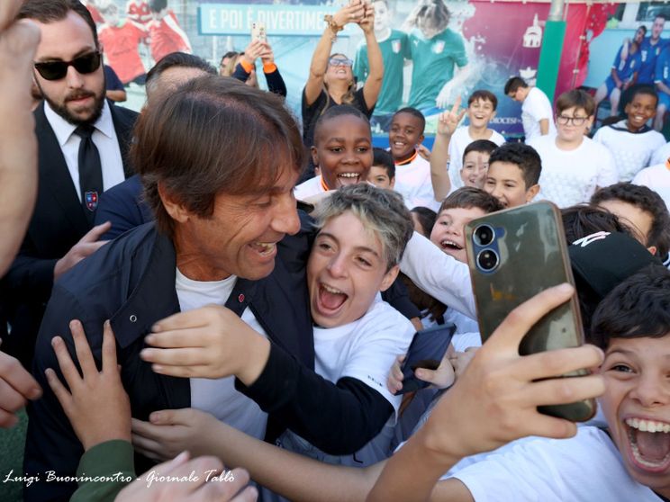 Anche Conte ad Acerra per il campo dedicato a una vittima dell'Heysel