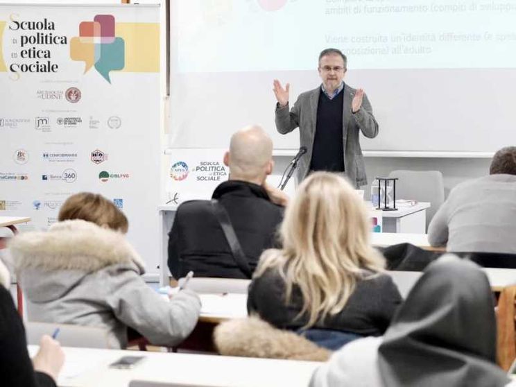Udine, "imparare la pace" per superare la violenza. Diocesi in prima linea