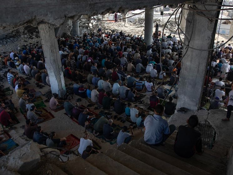 Un giorno di vera tregua a Gaza, restituito un altro corpo