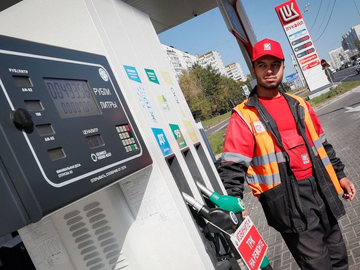 Se il prezzo della benzina può azzoppare lo zar più della guerra